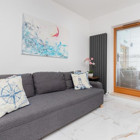 Batorego 7 Apartament With Terrace & Parking Downtown Gdynia By Renters エクステリア 写真