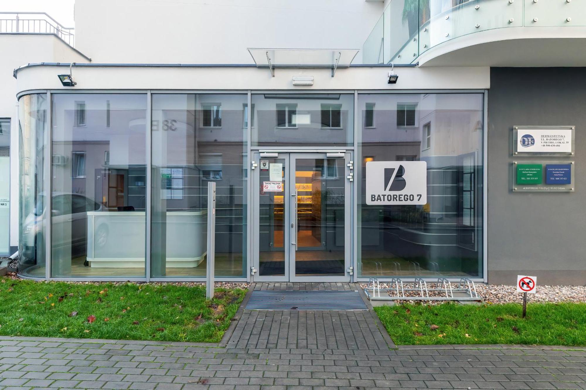 Batorego 7 Apartament With Terrace & Parking Downtown Gdynia By Renters エクステリア 写真